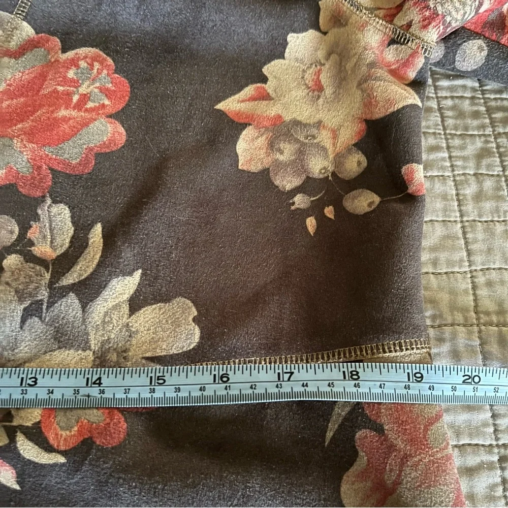 Anthropologie Solitaire Brown Suede Large Floral
Open Front Kimono Jacket - Picture 11 of 13
